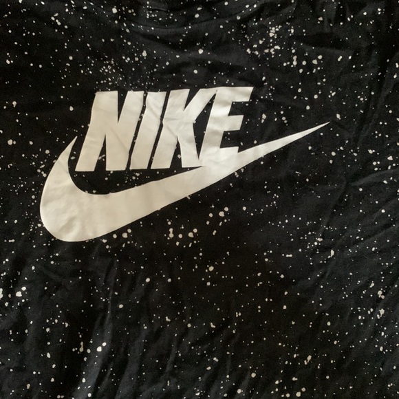 Nike tee shirts - Picture 2 of 4